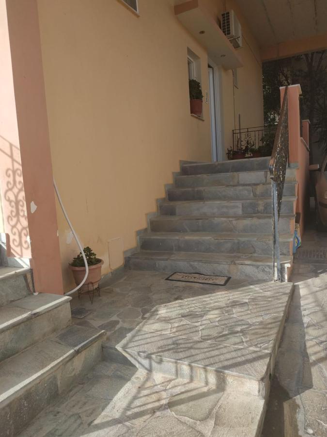 Maria Guesthouse Aliveri Exterior foto